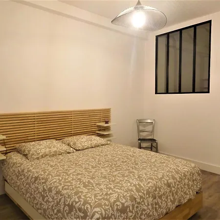 Triangle D Or Plage-garetgv-mairie * Saint-Raphael (Var)