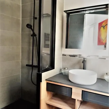 Triangle D Or Plage-garetgv-mairie